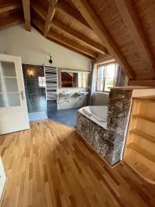 Charmante Ferienwohnung für Pärchen - Řetenice