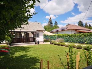 Holiday home in Balatonfenyves 27939