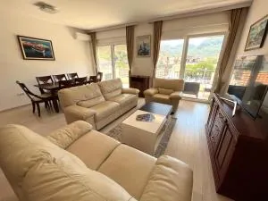 Villa K LUX - Njeguši