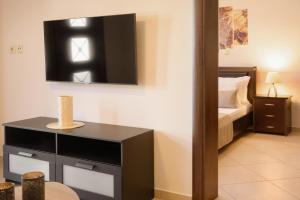 IFESTOS APARTMENTS