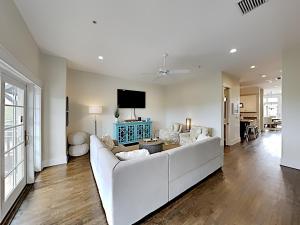 Eastern Lake Village #E - Just 4 Fun