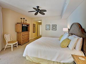 Beach Colony East #6D