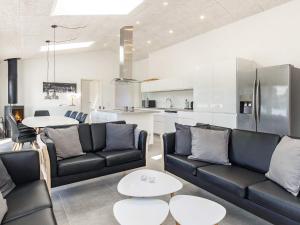 10 person holiday home in Løkken-By Traum