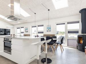 10 person holiday home in Løkken-By Traum