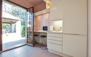 Cozy Home In Roquefort-Les-Pins