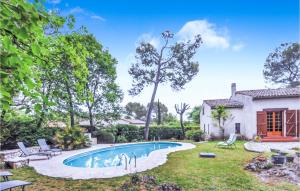 Maisons de vacances Amazing home in Roquefort-les-Pins with Outdoor swimming pool, WiFi and 3 Bedrooms : photos des chambres