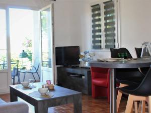 Appartements Appartement Villeneuve-Loubet, 2 pieces, 4 personnes - FR-1-252A-83 : photos des chambres