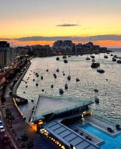 Spinola Bay - St Julians near beach Prime location