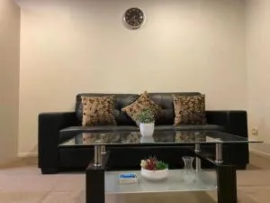 2 Bedroom house in Hamilton Central - Whatawhata