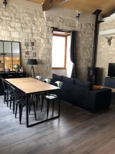 Loft de charme centre de Montcuq