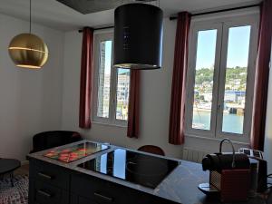 Appartements LE REFLET DES VOILES FACE AU PORT DE FECAMP : photos des chambres