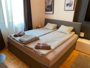 Stylish Apartment by the Vígszínház Theater