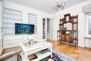 Old town, Bright, Peaceful, Balcony, Netflix