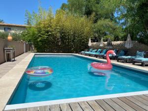 Maisons de vacances Mas Guiraud, Un parfum d'ete : Maison 6 Chambres