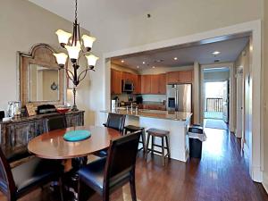 Redfish Village #M1-218