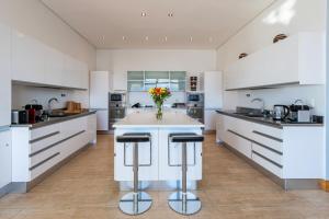 Penthouse 230m2 on the Sea