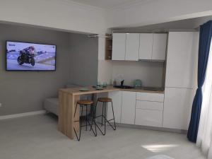Lake Studio Mamaia Butoaie