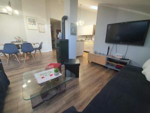 Apartment D free parking & wifi, walking distance to centrum