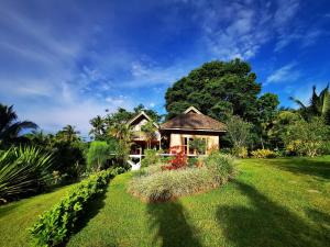 Camiguin Volcano Houses-Panoramic House