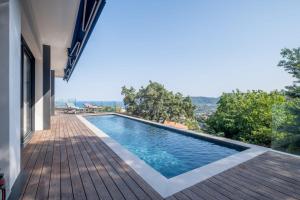 Architect-Designed House Heated Pool and Sea View