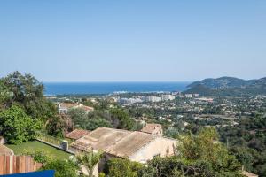 Villas IRRESISTIBLE CUSTOM-DESIGNED VILLA On the hills of Mandelieu : photos des chambres