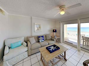 Royal Palms #408
