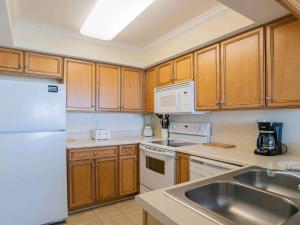 Regency Towers #503 West