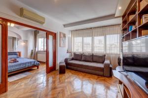 Old Town Home Library