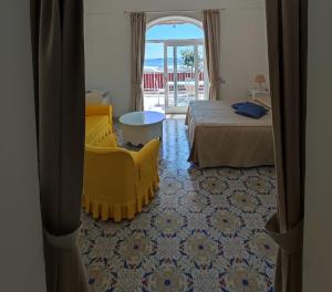 Camera Standard Matrimoniale/Doppia con Letti Singoli con Vista Mare