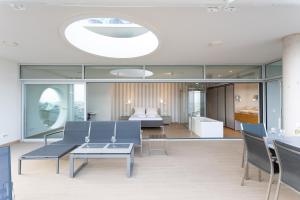 Ensuite Penthouse Panoramic Sea View with Jacuzzi