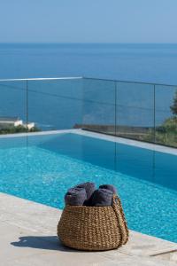Villa Onyx - With Private Heated Pool