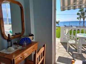 Dimitras Family Apartments 2