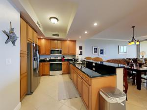 Santo Amaro #704B at Lost Key