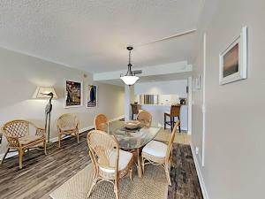 Regency Towers 704 West - Million Dollar View