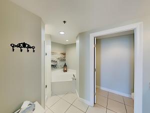 Sterling Shores #1004 - Sterling Palace