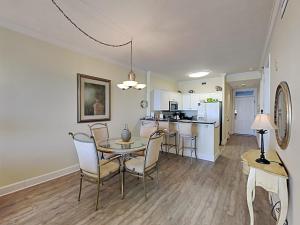 Island Royale Penthouse #405