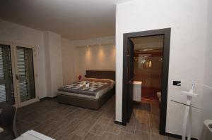 Triple Room with Balcony room in Mistral Exclusive B&B