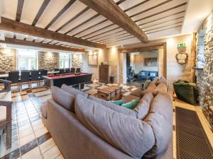 Holiday home in Melreux-Hotton with sauna