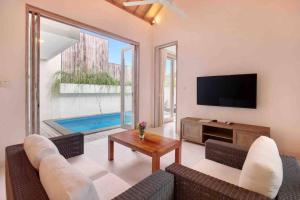 Green Villa A, brand new villa near central Ubud.