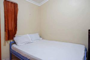 KoolKost near Fakultas Teknik UGM Male Only - Minimum Stay 6 Nights