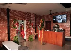 M28 Hotel and Apartments