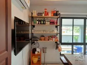 บ้านบัวหลวงกันตังเมืองเก่า - Ban Chuang