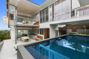 Seaview Tce Spectacular Home with Stunning Ocean and Headland Views - 4hvězdičkové hotely ve městě Sunshine Beach