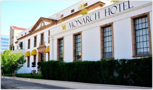 Monarch Hotel hotel, 
Johannesburg, South Africa.
The photo picture quality can be
variable. We apologize if the
quality is of an unacceptable
level.