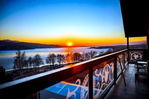 Apartament33 Luxury View Centralny Widok na jezioro sauna, siłownia - 100 metrów od Jeziora Czorsztyńskiego i ścieżki rowerowej Velo Czorsztyn obok Kluszkowce Ski