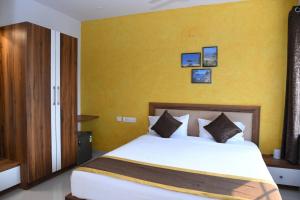 Beach Heaven Deluxe Rooms & Serviced Apartments