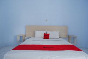 RedDoorz Syariah near Stasiun Pekalongan 3