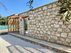 Ammos Luxury Suits and Residences