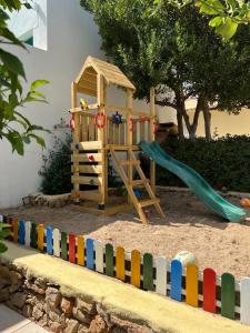 Villa Castillitos en el Aire en lo alto del Montgó-Denia-Piscina