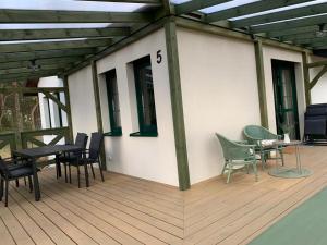 Sosnowy Domek nad jeziorem na Kaszubach